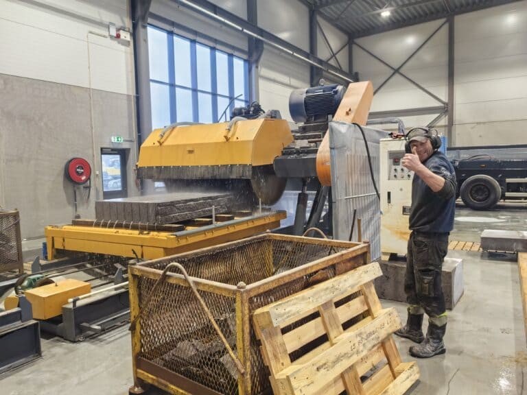 Kerbstone Production Line Kerbstone Cutting Machine